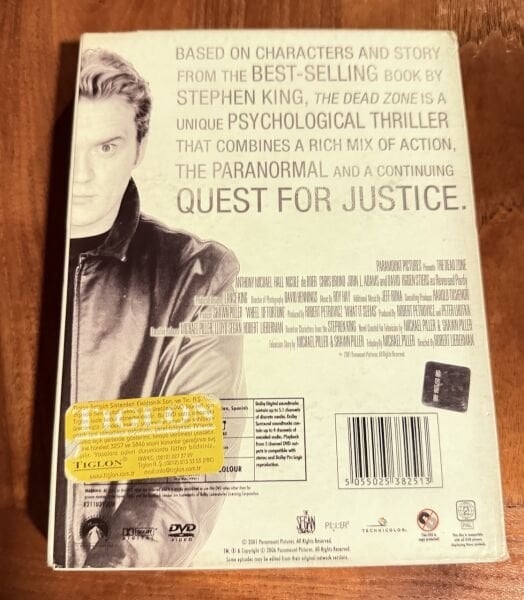 DEAD ZONE FIRST SEASON DVD SET - 4 DISC