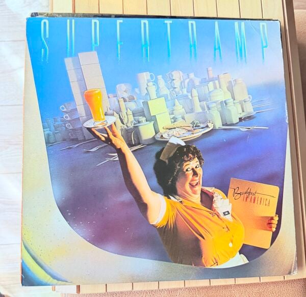 SUPERTRAMP - BREAKFAST IN AMERICA - LP