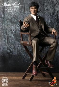Bruce Lee In Suit Figure