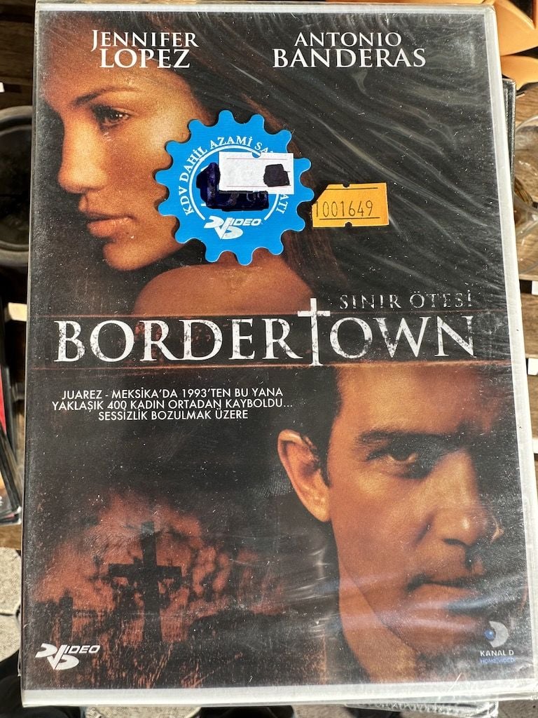 BORDERTOWN-SINIR ÖTESİ
