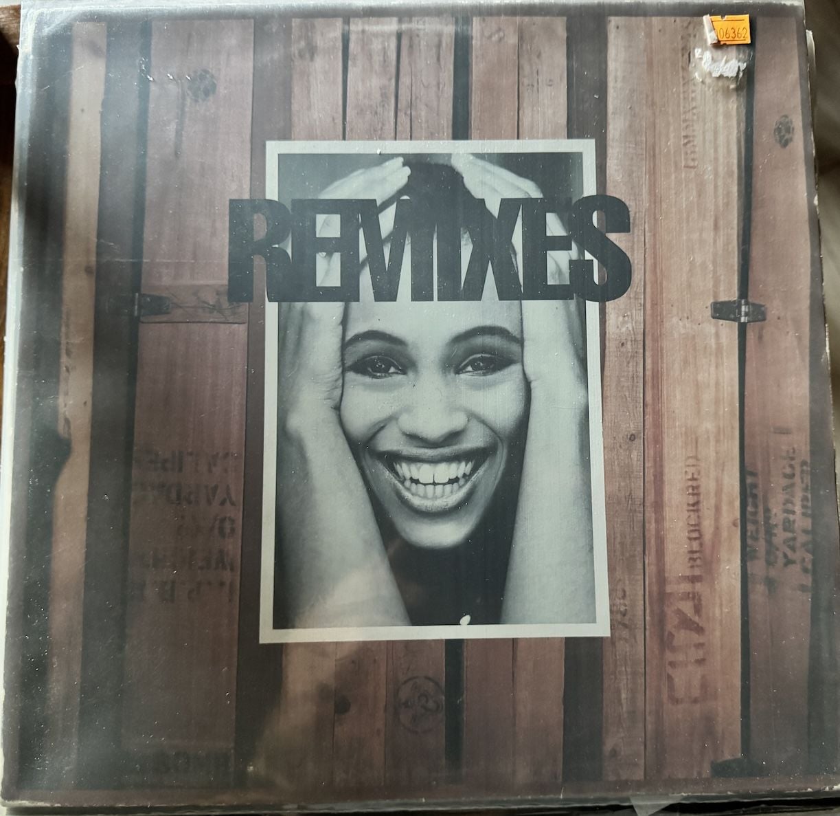 NENEH CHERRY - REMIXES - MAXI SINGLE