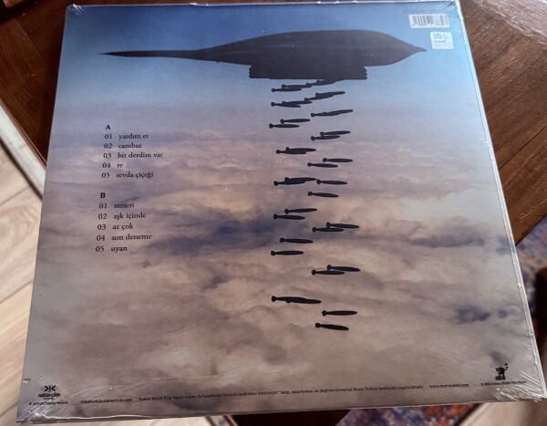 Mor ve Ötesi Dünya Yalan Söylüyor 180gr Plak LP